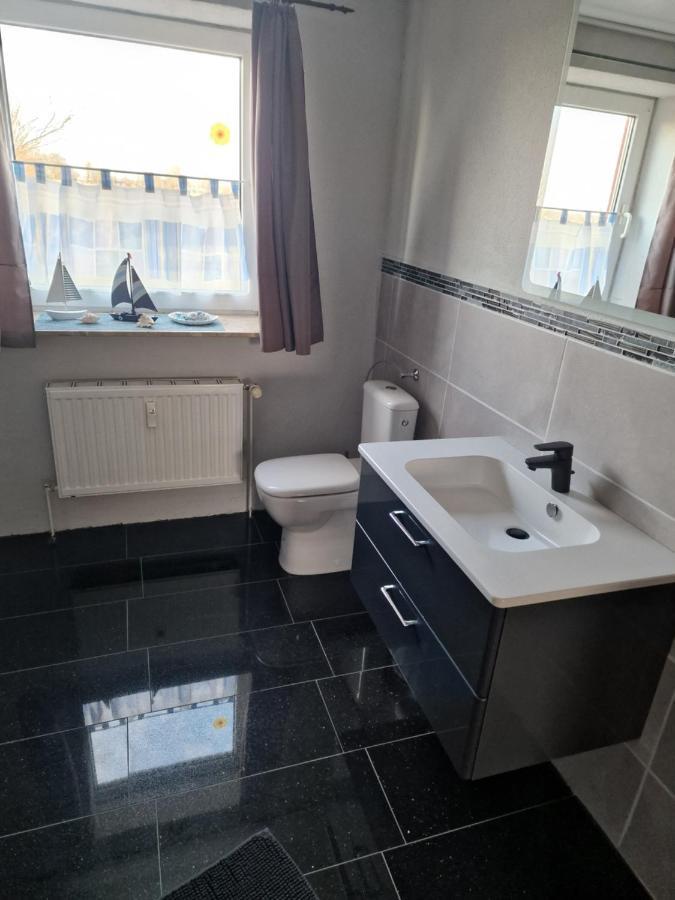 Ferienwohnung Ferien auf der Sönnenswarf Ockholm Exterior foto