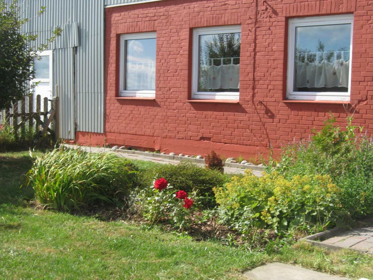 Ferienwohnung Ferien auf der Sönnenswarf Ockholm Exterior foto